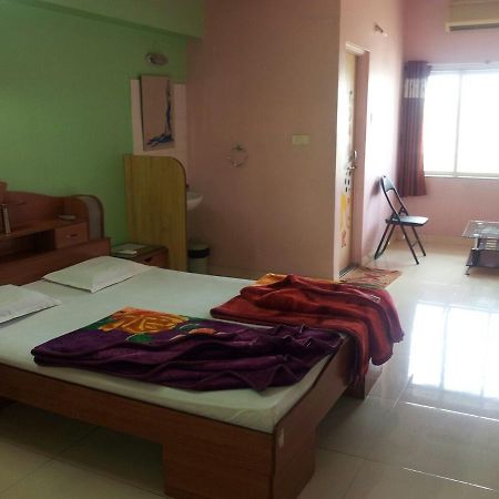 Sarang Lodging&Boarding Villa Satara Bagian luar foto