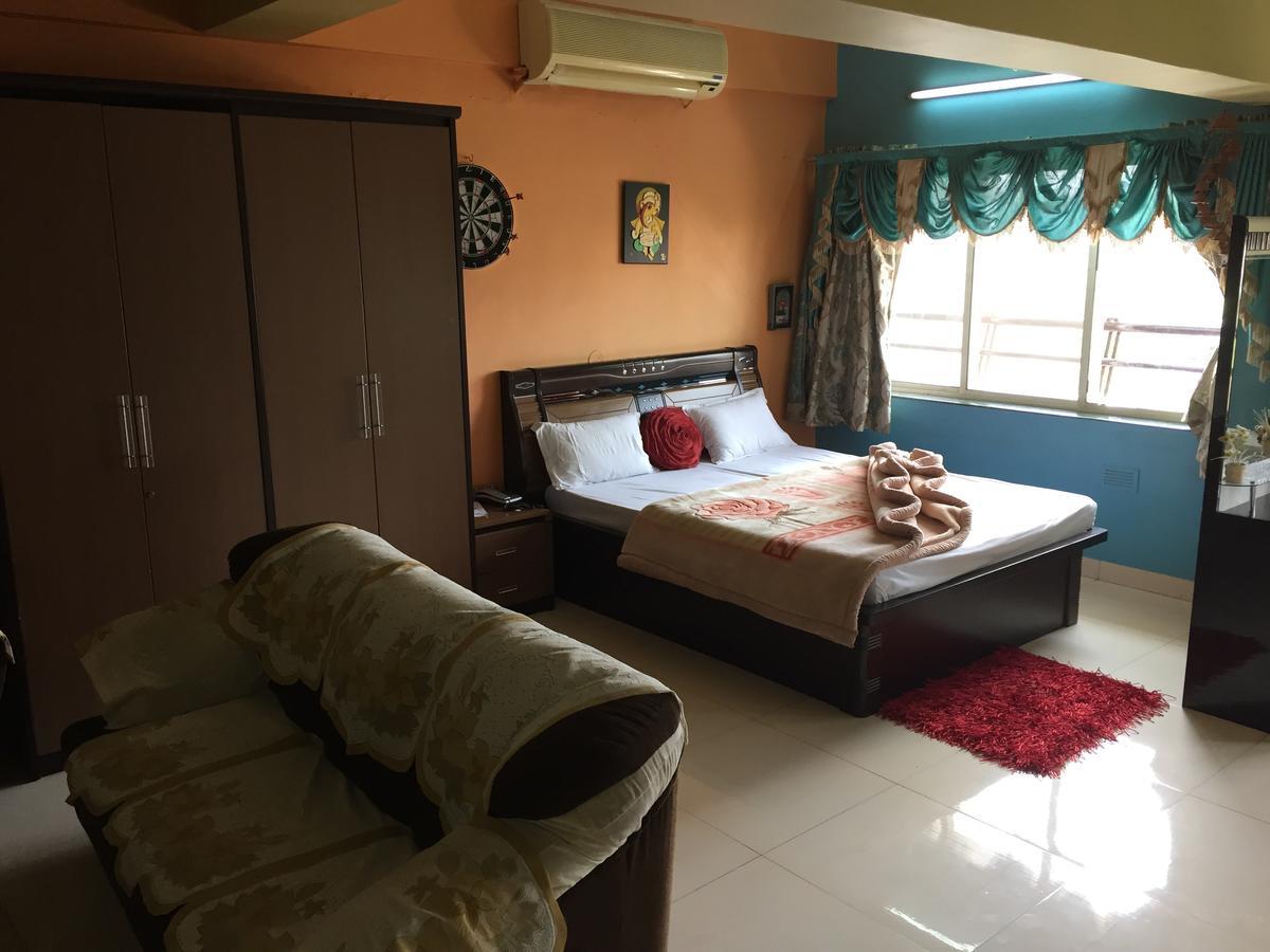 Sarang Lodging&Boarding Villa Satara Bagian luar foto