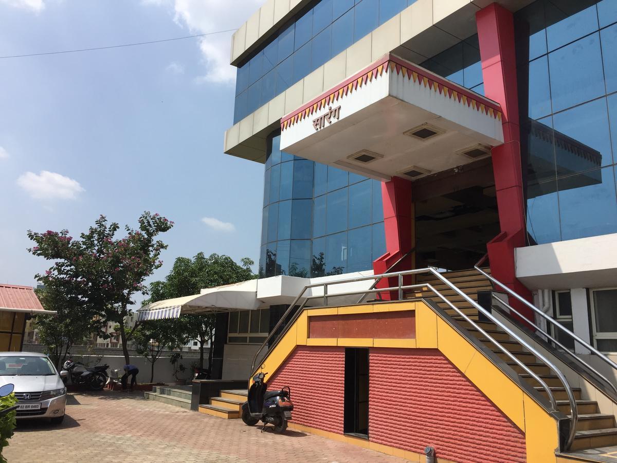 Sarang Lodging&Boarding Villa Satara Bagian luar foto